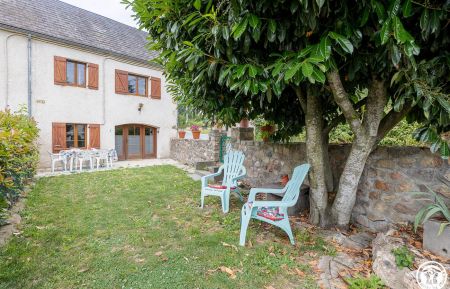 G&icirc;te n&deg;63G1966 Blot-l'&Eacute;glise - Puy-de-D&ocirc;me - photo