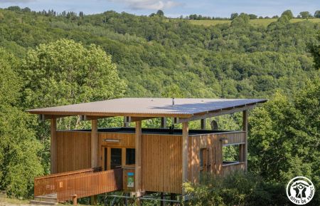 Cabane sur pilotis63G1754 Larodde - Puy-de-Dôme - photo