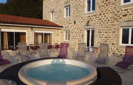 Détente depuis la terrasse Gîte n°63G1061 Saint-Romain - Puy-de-Dôme - Détente depuis la terrasse