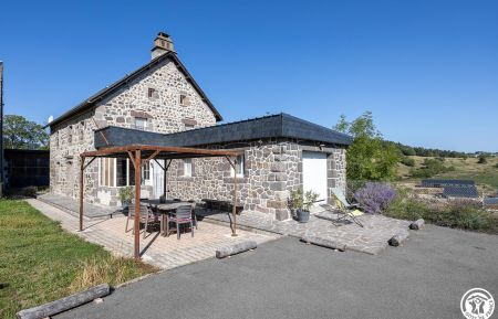 G&icirc;te n&deg;63G2094 Saint-Nectaire - Puy-de-D&ocirc;me - photo