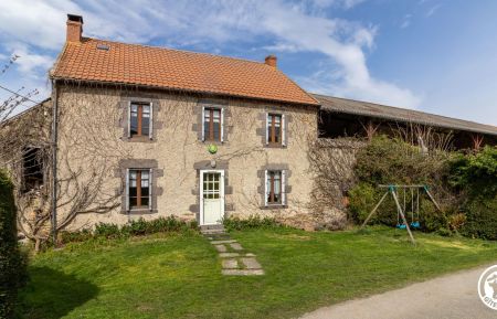 G&icirc;te n&deg;63G6318 Charbonni&egrave;res-les-Vieilles - Puy-de-D&ocirc;me - photo