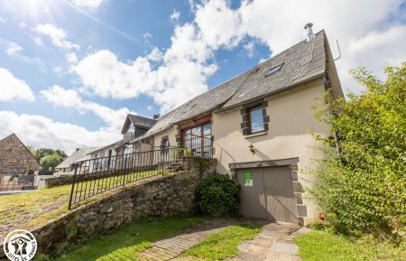 G&icirc;te n&deg;63G1328 Vernines - Puy-de-D&ocirc;me - photo