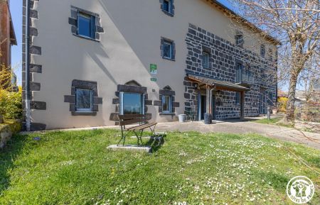 G&icirc;te de groupe n&deg;63G406310 Charbonni&egrave;res-les-Varennes - Puy-de-D&ocirc;me - photo