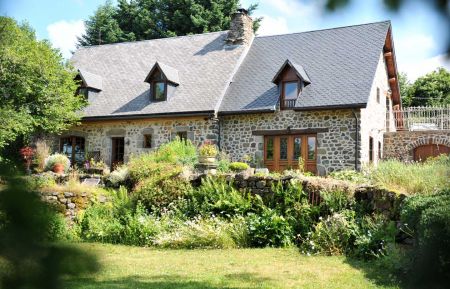 G&icirc;te n&deg;63G101019 Tauves - Puy-de-D&ocirc;me - photo