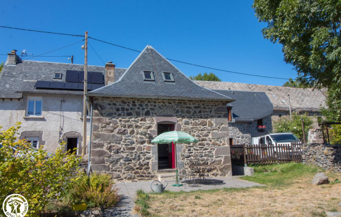 Location à L'année Besse Et Saint Anastaise