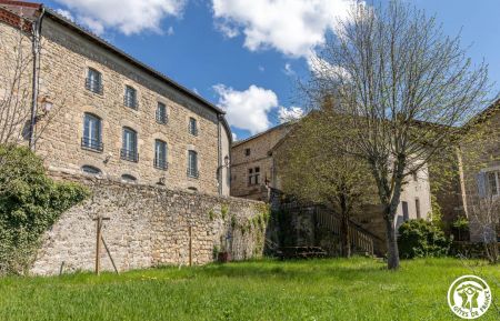 G&icirc;te n&deg;63G6384 Viverols - Puy-de-D&ocirc;me - photo